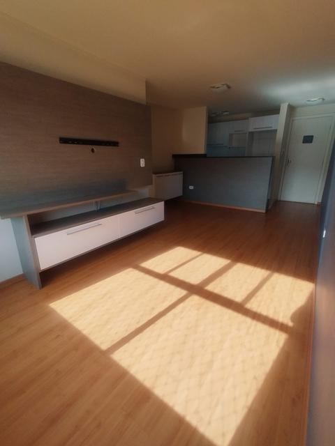 Apartamento à venda em Curitiba, Pinheirinho, com 3 quartos, com 58 m²